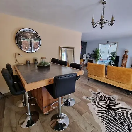 Maison Avec Piscine Couverte *